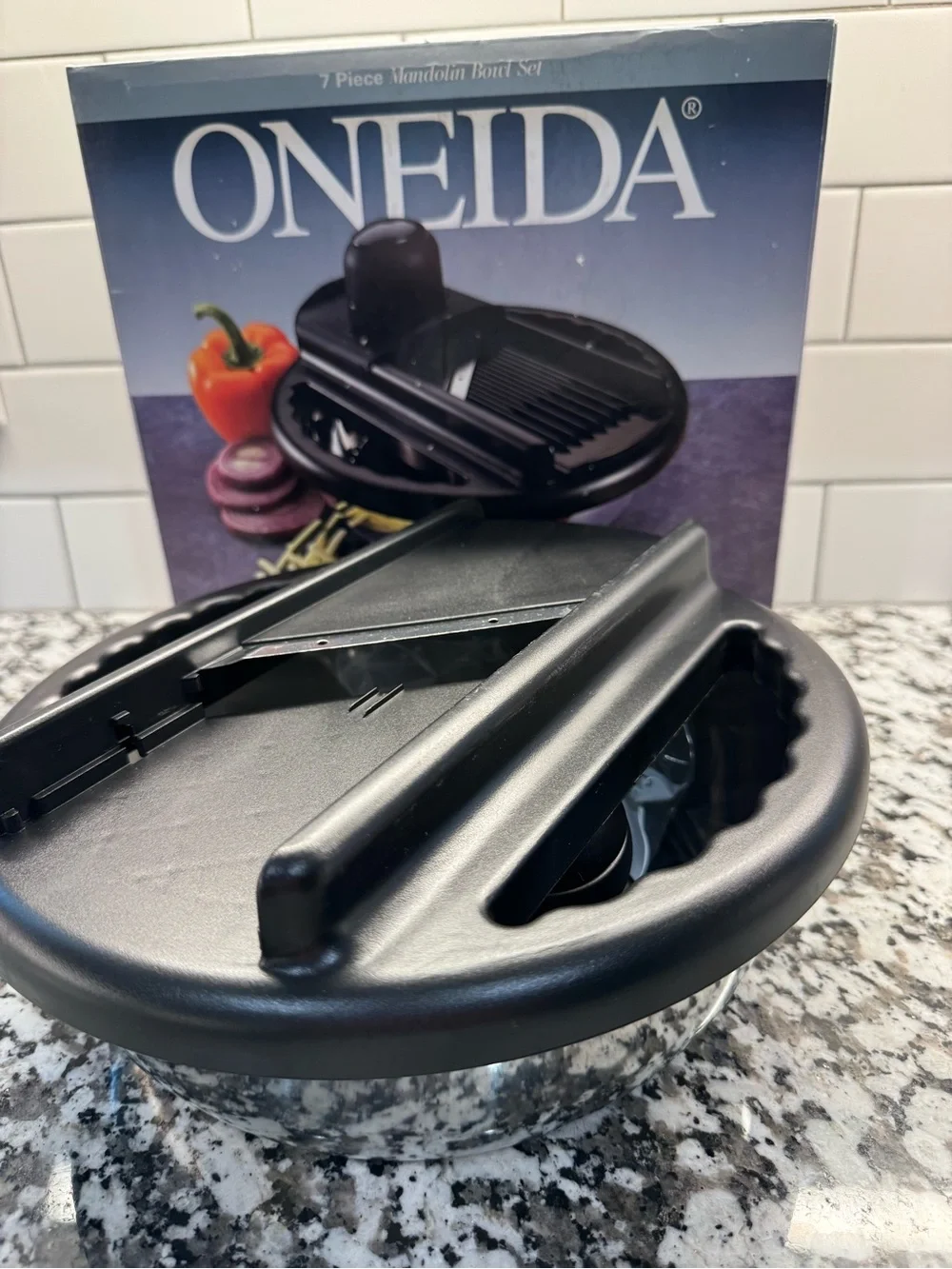 Oneida Black Mandolin Bowl Set with Stainless Bowl